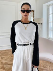 DAZY Camiseta de manga raglán con bloques de color, ropa de otoño para mujer con manga larga - Blanco y Negro - Ver 3