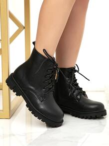 1雙女童舒適紋路帶扁平時尚靴