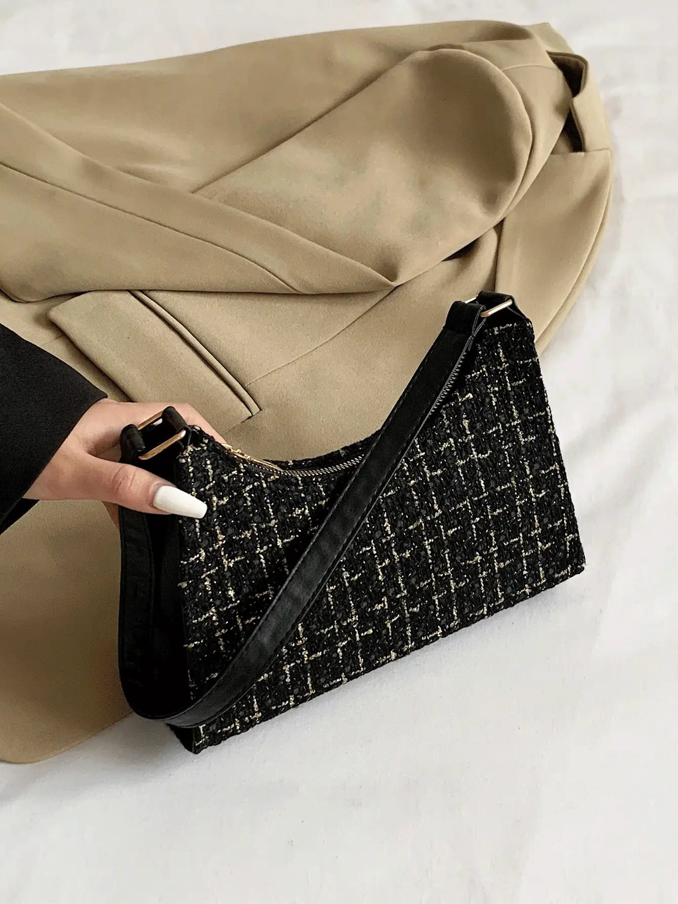 輕便商務風格格紋手提包,適合十幾歲的女孩、女大學生、新手和白領上班族,適合辦公室、學院、企業、通勤、戶外、旅遊、外出,肩背包/長方形包 - 黑色 - 查看 5