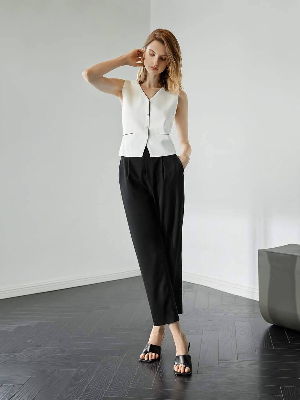 VISCOSE PLEATED WAIST PANTS