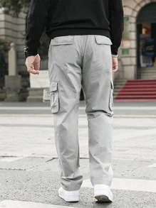 Manfinity Hypemode 男士寬鬆版型的字母貼花裝飾翻蓋口袋運貨褲 - 灰色 - 查看 2