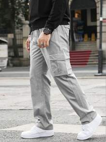 Manfinity Hypemode 男士寬鬆版型的字母貼花裝飾翻蓋口袋運貨褲 - 灰色 - 查看 5