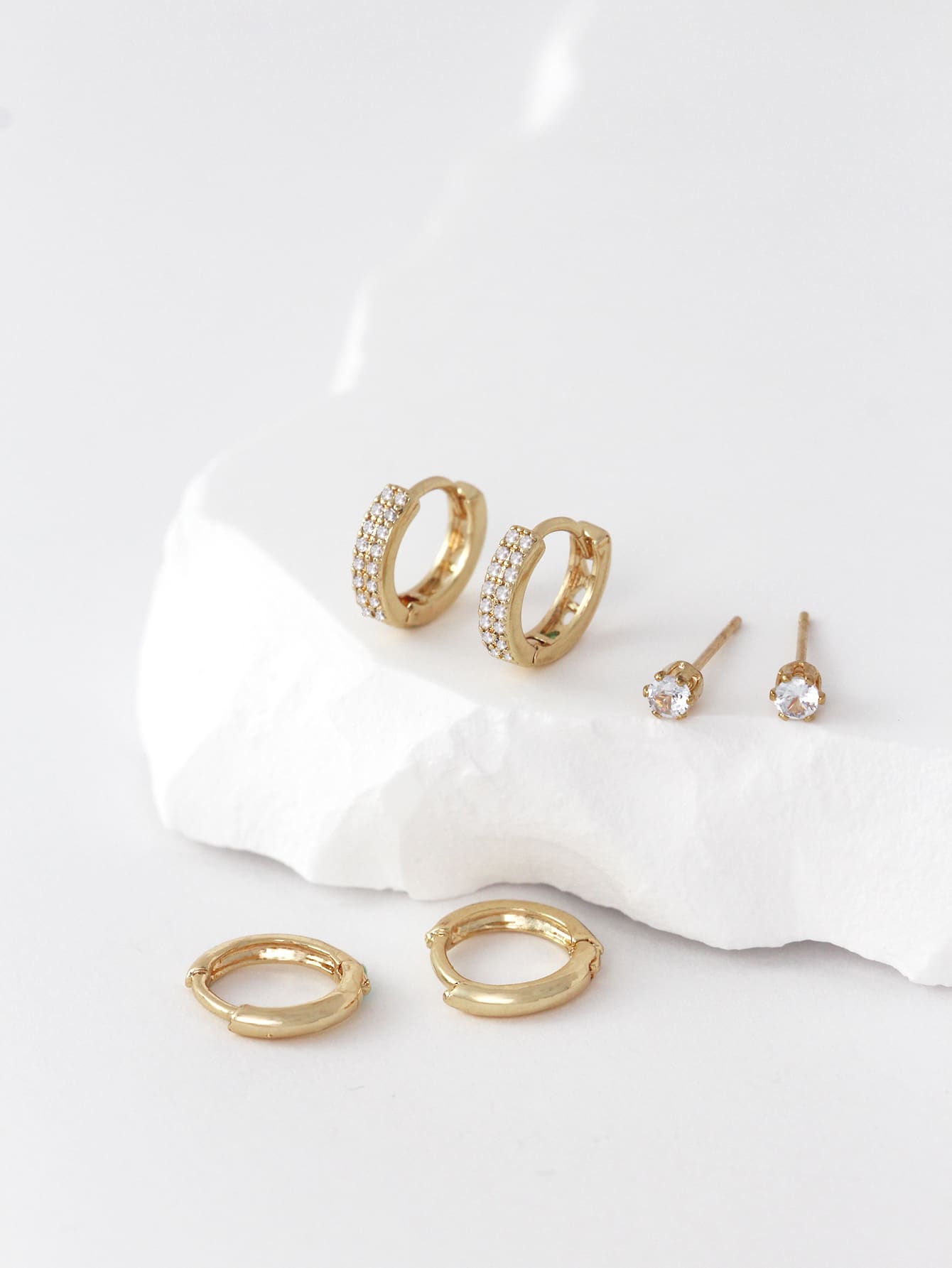 3對方晶鋯石裝飾耳環