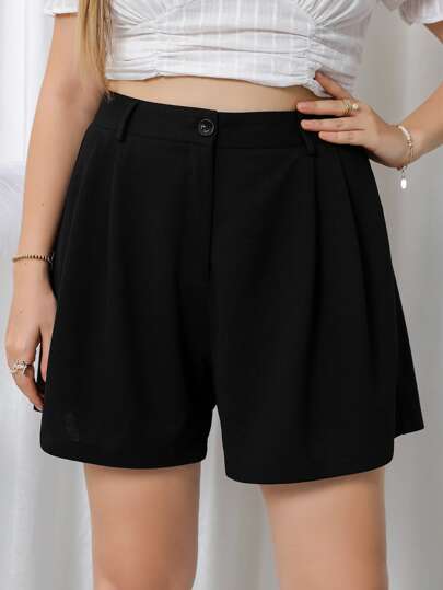 شورت بساق عريض مقاس كبير لون موحد