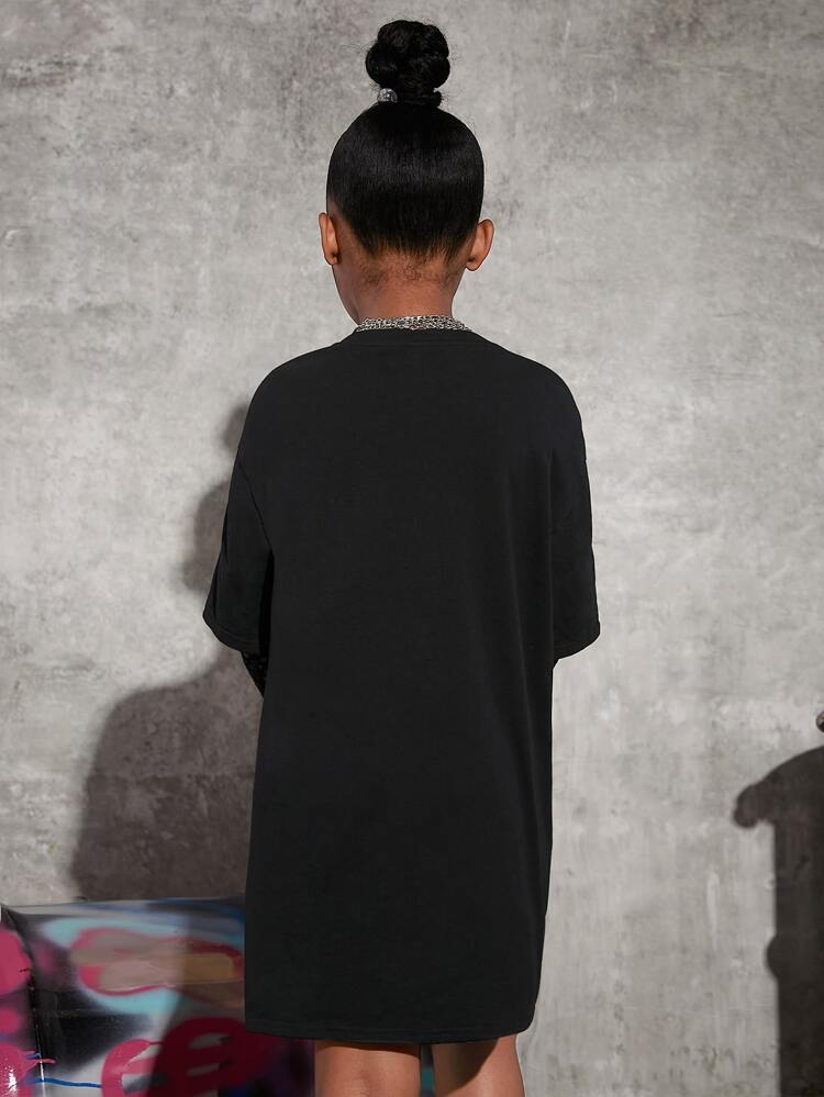 Tween Girl Fishnet Mesh Sleeve Letter & Figure Graphic Tee Dress