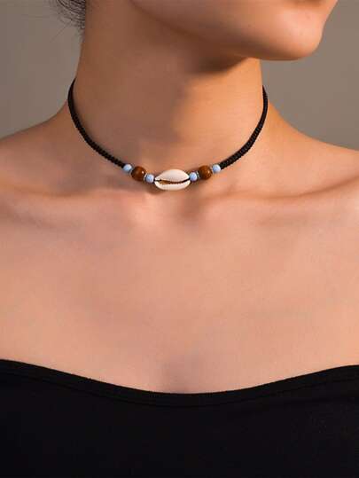 Shell Decor Necklace