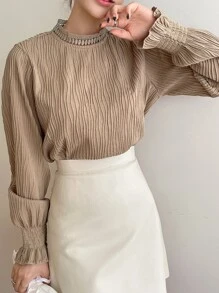 DAZY 高领荷叶边袖锁眼背心衬衫，秋季女装 - 卡其色 - 查看 6