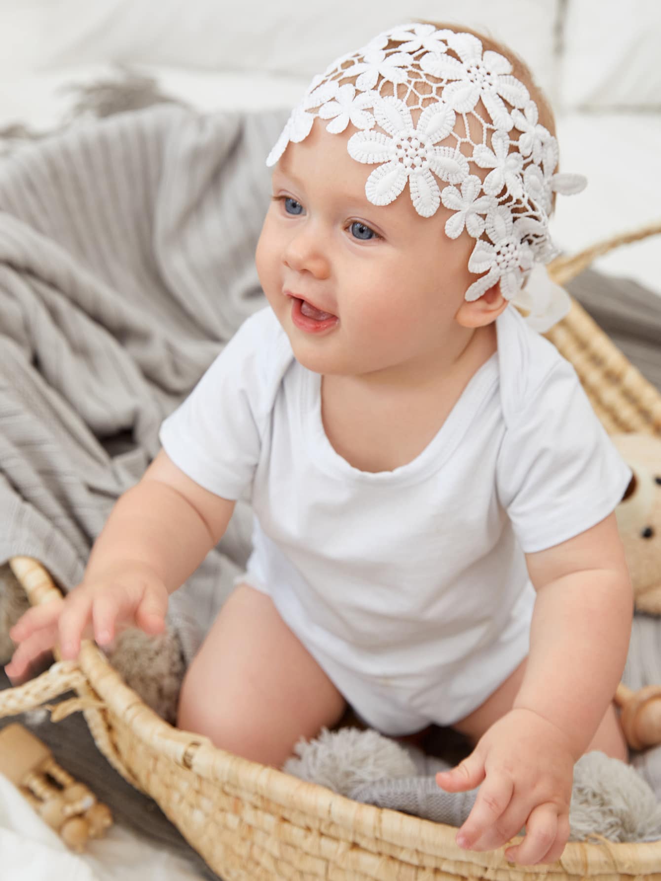 嬰兒花卉圖案細節髮帶 - 白色 - 查看 1