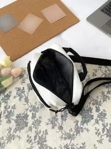 Quadratische Tasche mit Buchstabe Flicken Dekor