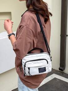 Quadratische Tasche mit Buchstabe Flicken Dekor