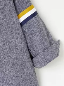 SHEIN 年輕男孩馬繡花對比條紋膠帶衫