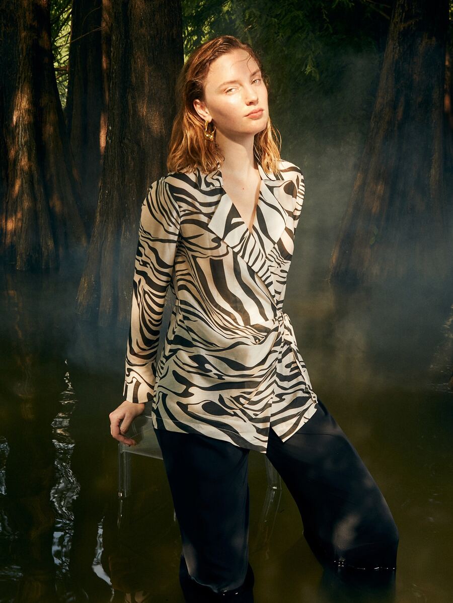MOTF PREMIUM LINEN ZEBRA STRIPE WRAP BLOUSE