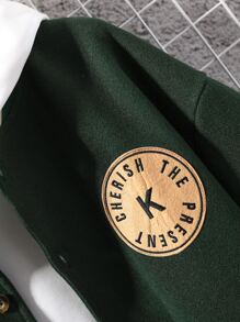 Manfinity 男士1入組標語刺繡落肩袖學院風夾克 - 墨綠色 - 查看 8