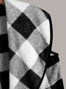 SHEIN LUNE Abrigo chaleco de cuadros de cuello cascada unido en contraste de franela - Blanco y Negro - Ver 4