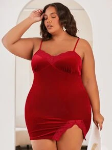 SHEIN CURVE+ فستان نوم كامي دانتيل متباين اللون بحافة شق مقاس كبير