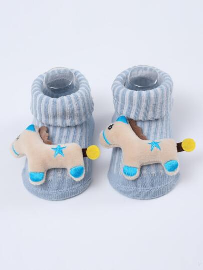1 đôi tất lót sàn trang trí ngựa hoạt hình cho bé