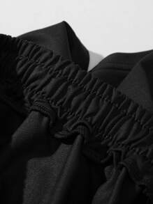 ROMWE MEN Street Life Guys Letter Graphic Shorts - Black - View 3