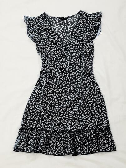 Franclia Ruffle Trim Ditsy Floral Print Dress