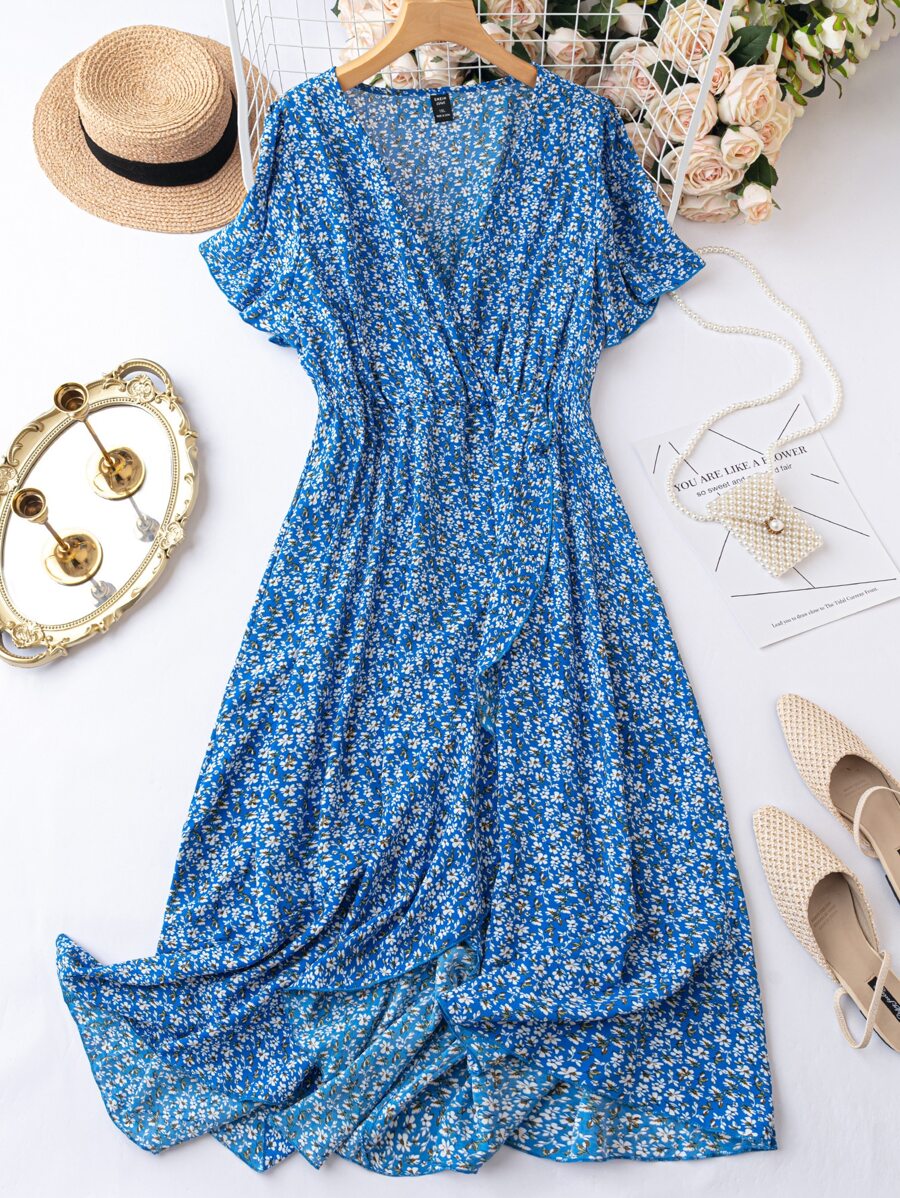 SHEIN LUNE Plus Ditsy Floral Surplice Front A-line Dress - Blue - View 1