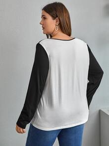 SHEIN LUNE 大碼撞色蕾絲拼接T恤 - 黑與白 - 查看 3