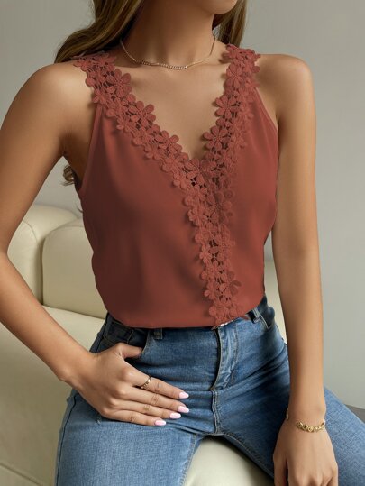 SHEIN LUNE 提花蕾絲V領背心上衣