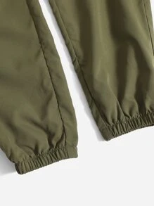 SHEIN Thiếu niên Con trai Giải trí Túi Cargo Hình nón Quần Chạy bộ Với Đàn hồi Cổ tay áo Và Lỏng lẻo phù hợp - xanh quân đội - Xem 4