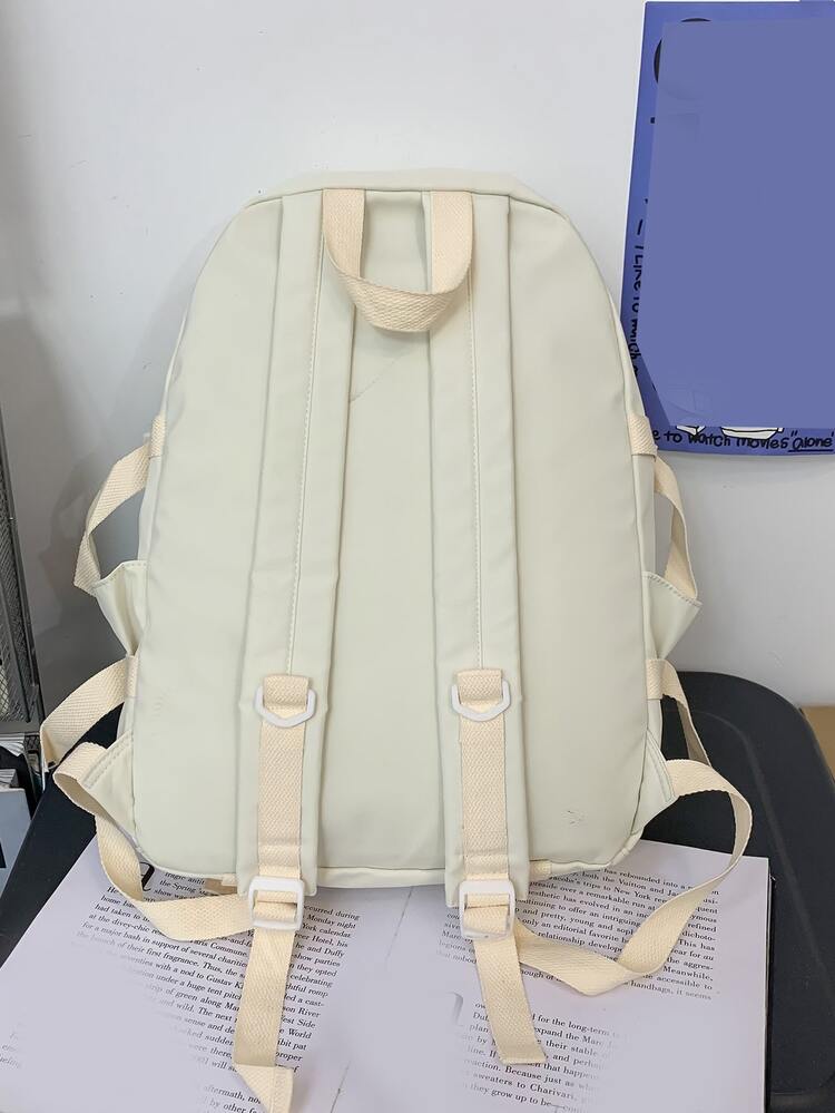 Mochila funcional con bordado de letra con diseño de parche - Beis - Añade 4