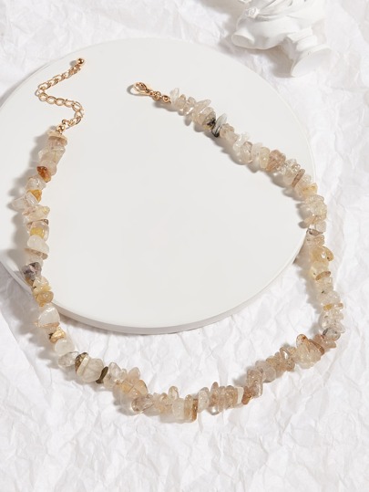 Collana con perline di pietra