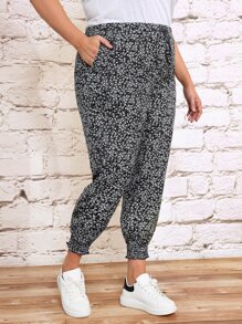 EMERY ROSE Pantalones con estampado floral con bolsillo oblicuo - Blanco y Negro - Ver 1