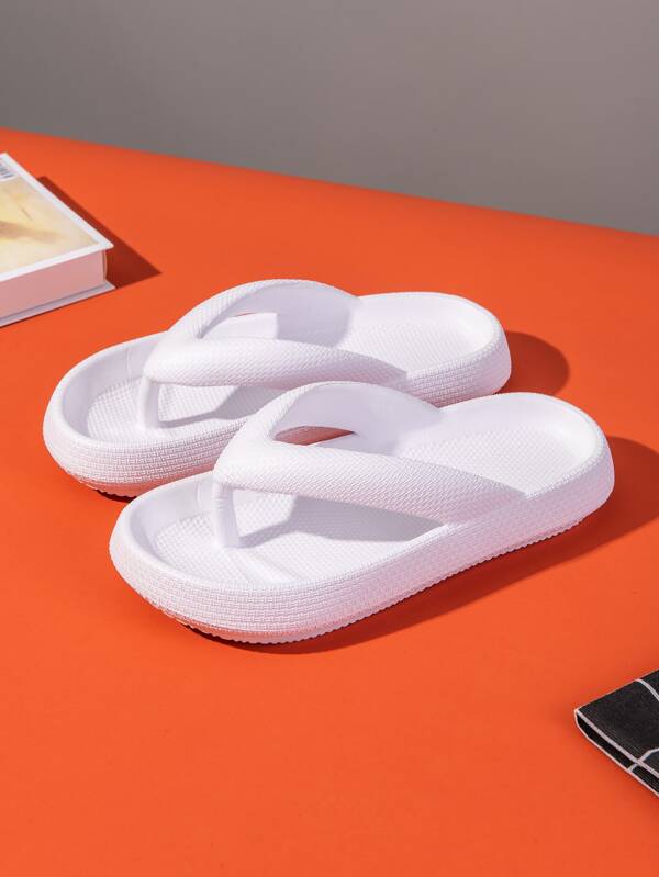 Infradito minimalista strutturato