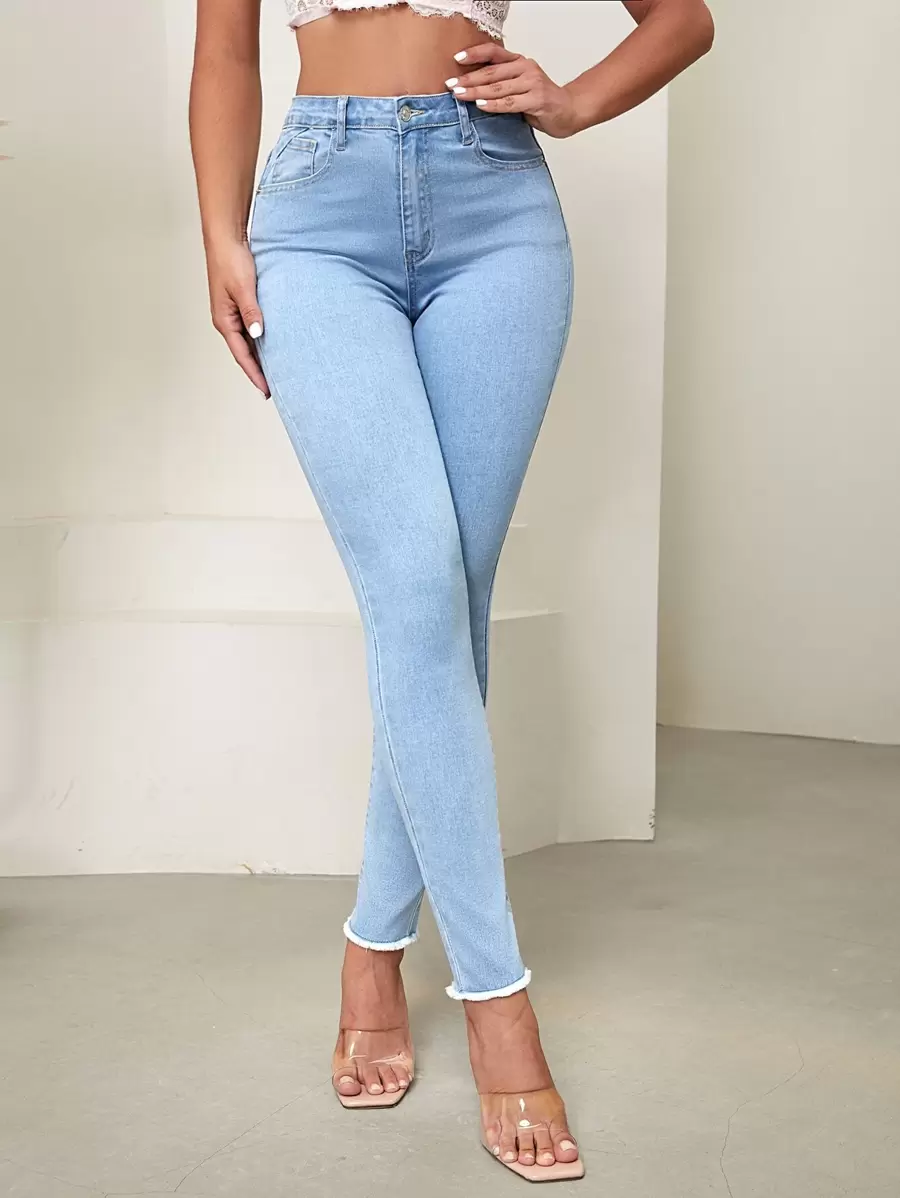 SHEIN Essnce Curvy Medium Stretch Raw Hem Skinny Jeans - Light Wash - View 1