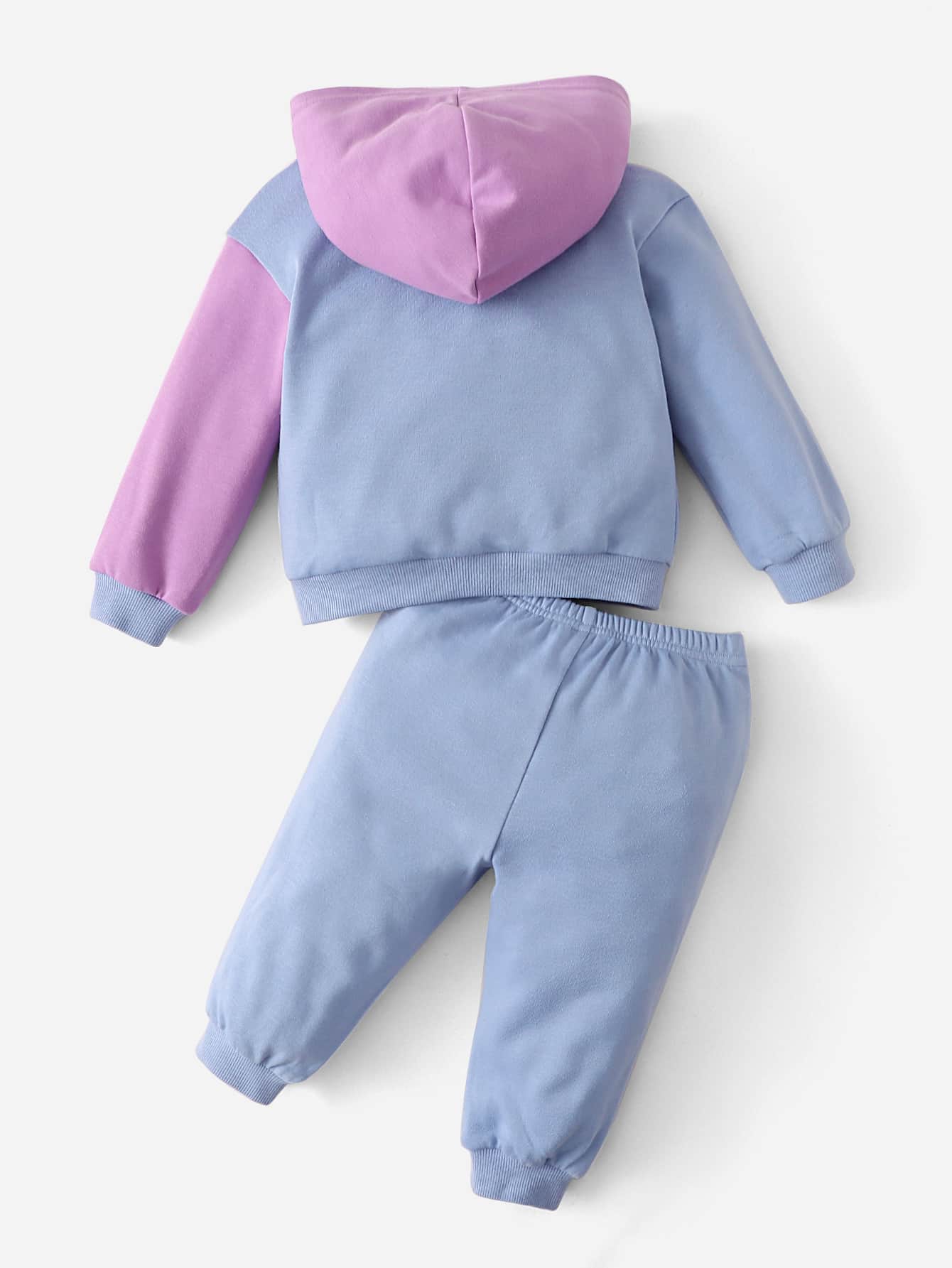 Baby Colorblock Letter Patched Kangaroo Pocket Hoodie & Sweatpants