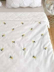 Leaf Embroidered Bedspread - White - View 5