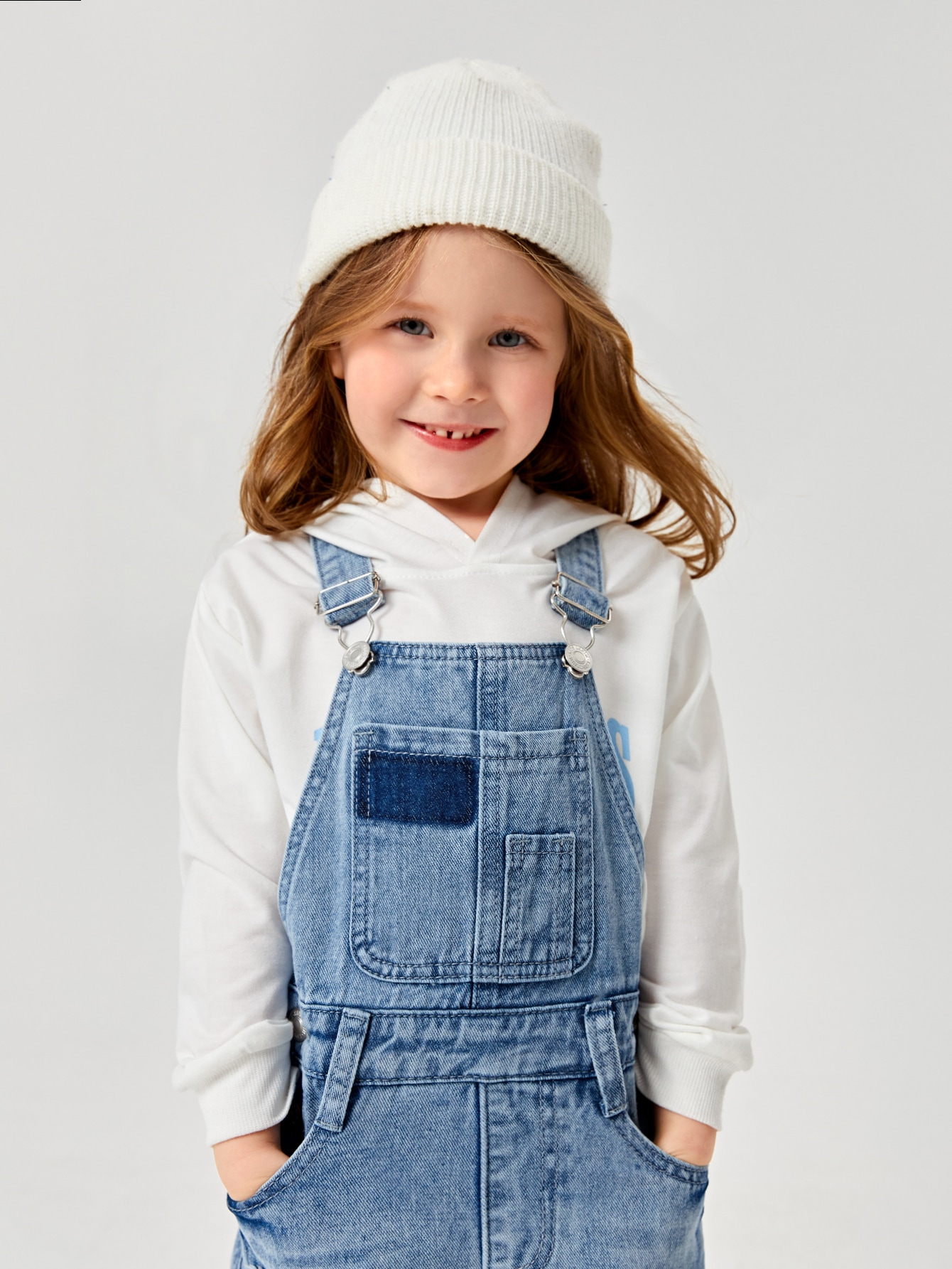 Toddler Girls 1pc Contrast Panel Ripped Denim Overalls | SHEIN USA