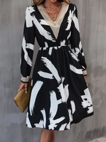 Graphic Print Contrast Lace A-line Dress - Black and White - View 1