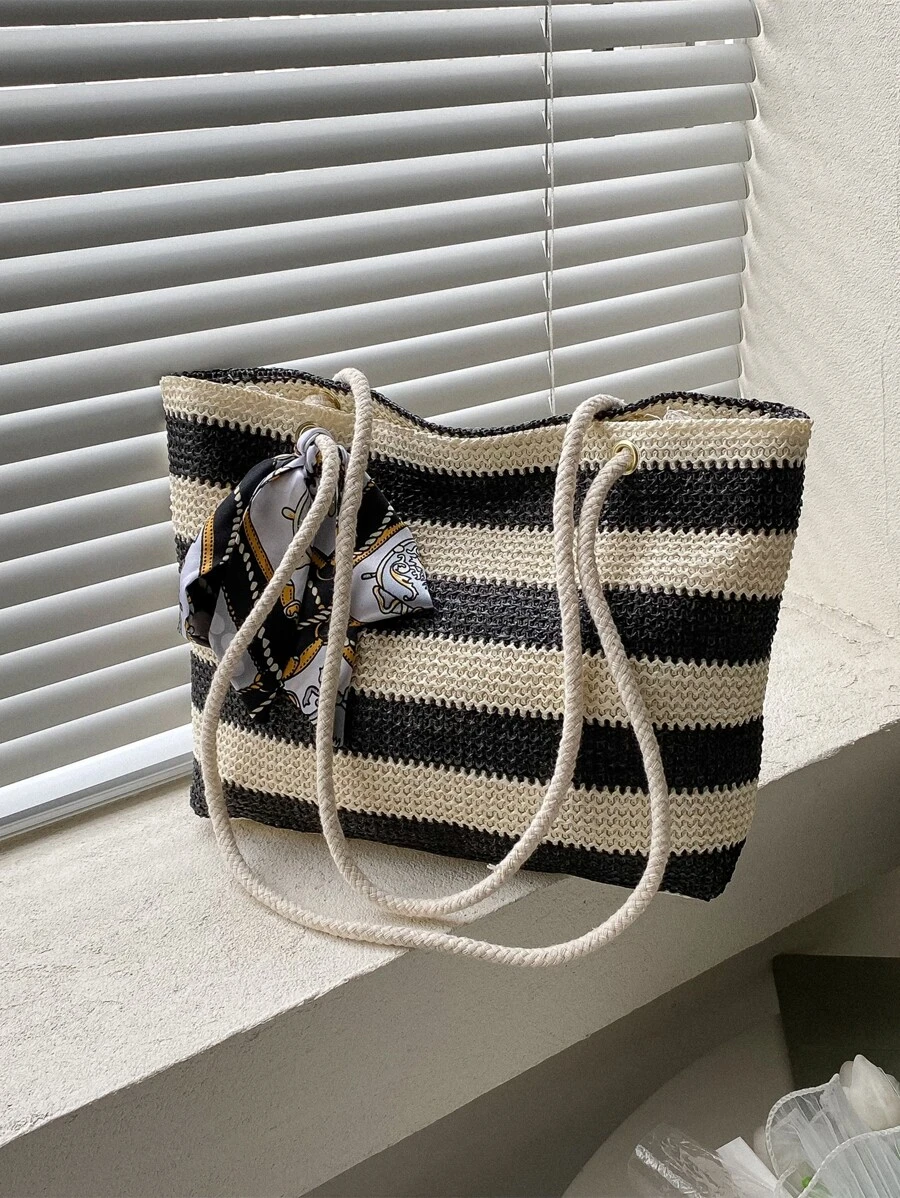 Bolsa de mimbre con patrón de rayas con diseño de pañuelo - Blanco y Negro - Ver 1