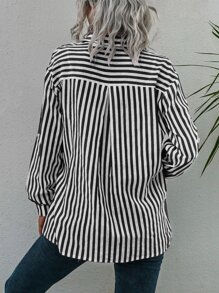SHEIN LUNE 條紋圖案翻蓋口袋落肩袖襯衫 - 黑與白 - 查看 2