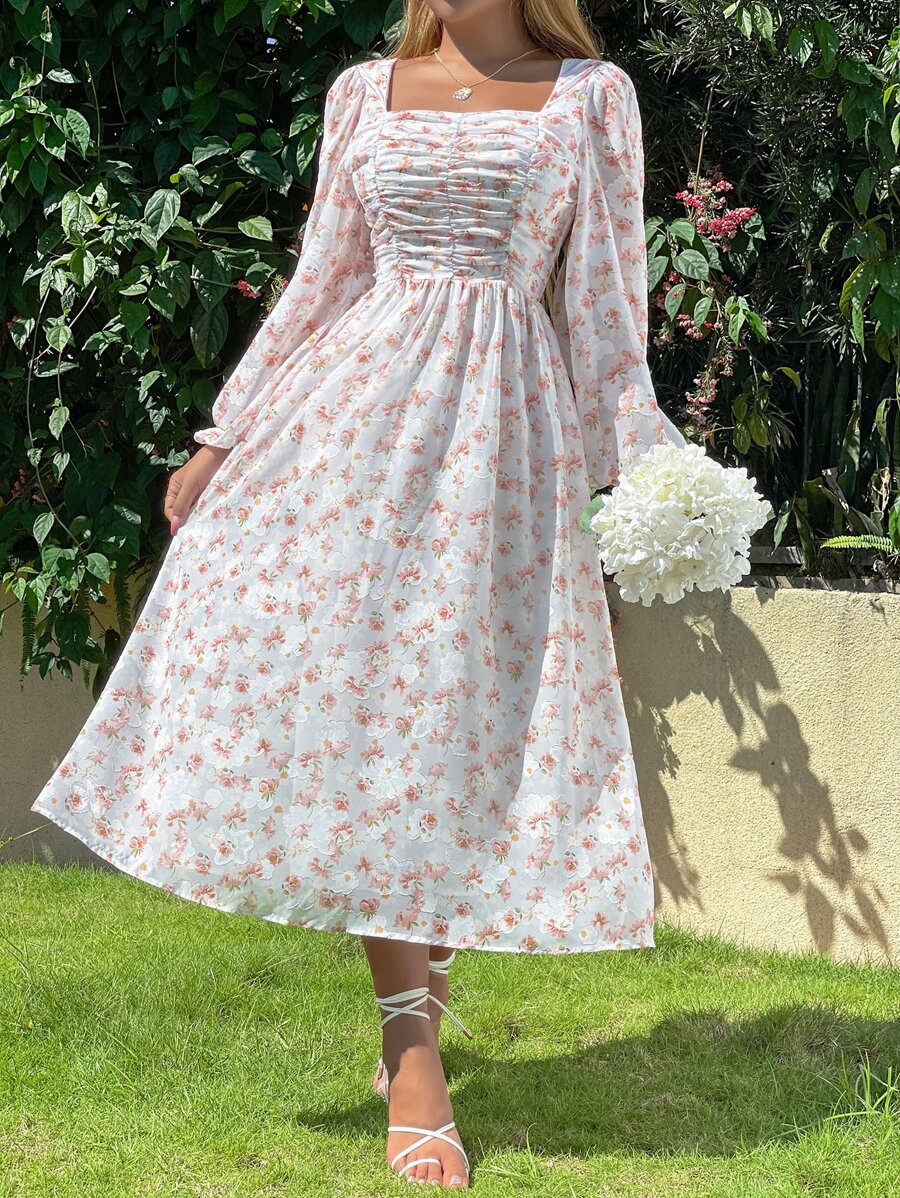 SHEIN Holidaya Vestido con estampado floral fruncido de cuello cuadrado de manga farol - Blanco - Ver 1