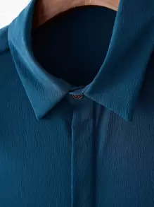 Manfinity Homme Men Button Up Curved Hem Shirt - Navy Blue - View 4