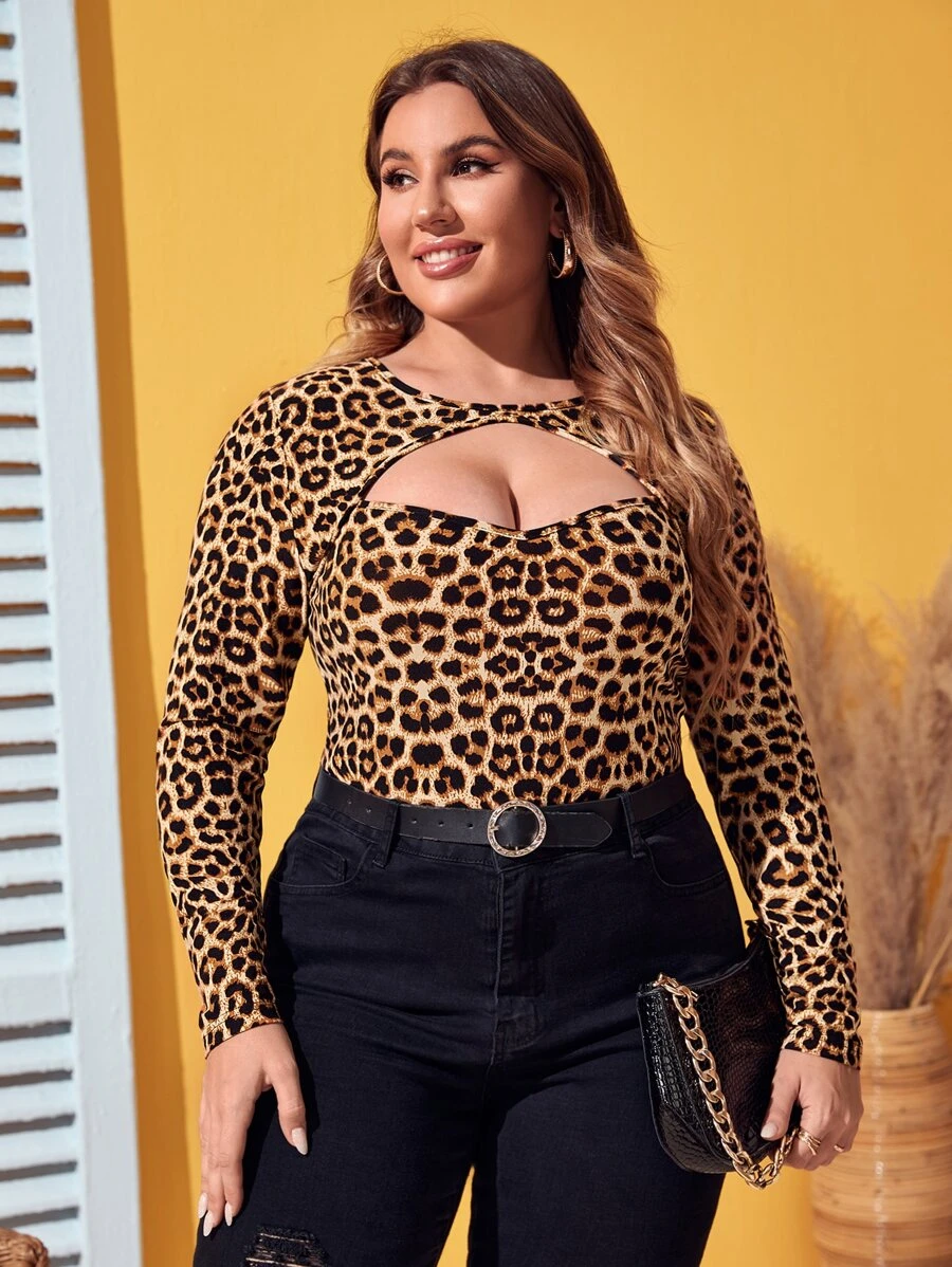 SHEIN SXY Áo thun Plus size Cắt ra In hoa Báo Gợi cảm - Nhiều màu - Xem 1