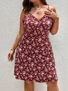 SHEIN Unity 大碼碎花褶邊吊帶連衣裙 - 酒紅色 - 查看 3