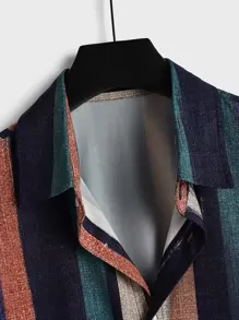 Manfinity VCAY Camisa casual de manga corta de corte holgado y con rayas de colores para hombres - Multicolor - Ver 4