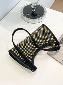 حقيبة باغيت بديكور مرصع