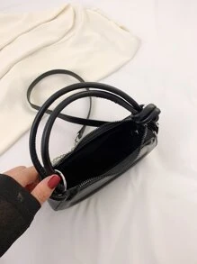 Bolso hobo con estampado de letra con cadena - Negro - Ver 3