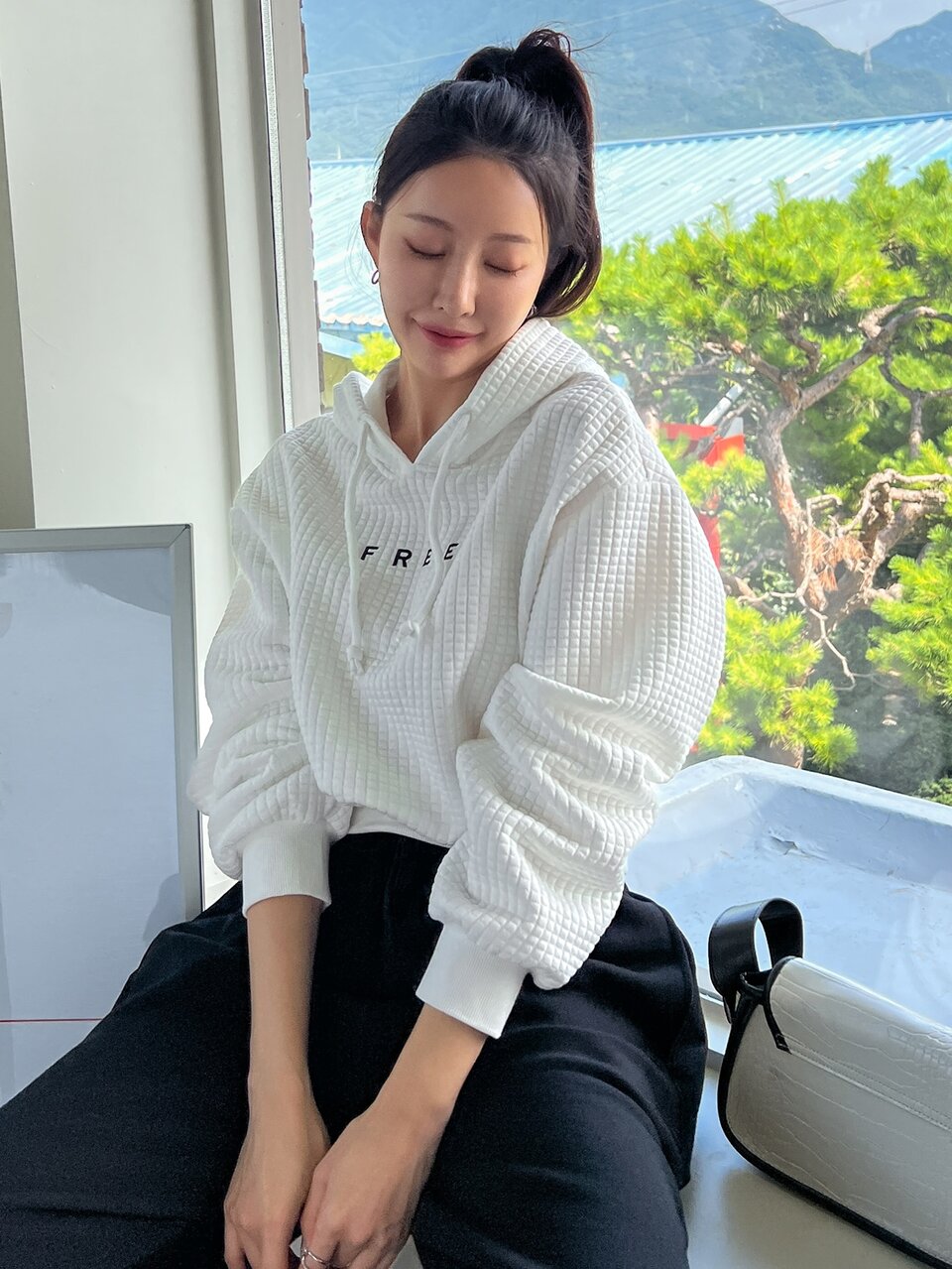 Letter Embroidery Drop Shoulder Drawstring Hoodie
