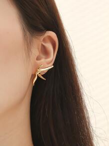 Geometric Design Stud Earrings - Yellow Gold - View 1