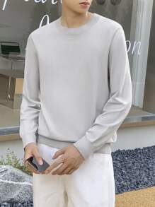 Manfinity Men Solid Round Neck Jumper - Light Grey - View 2