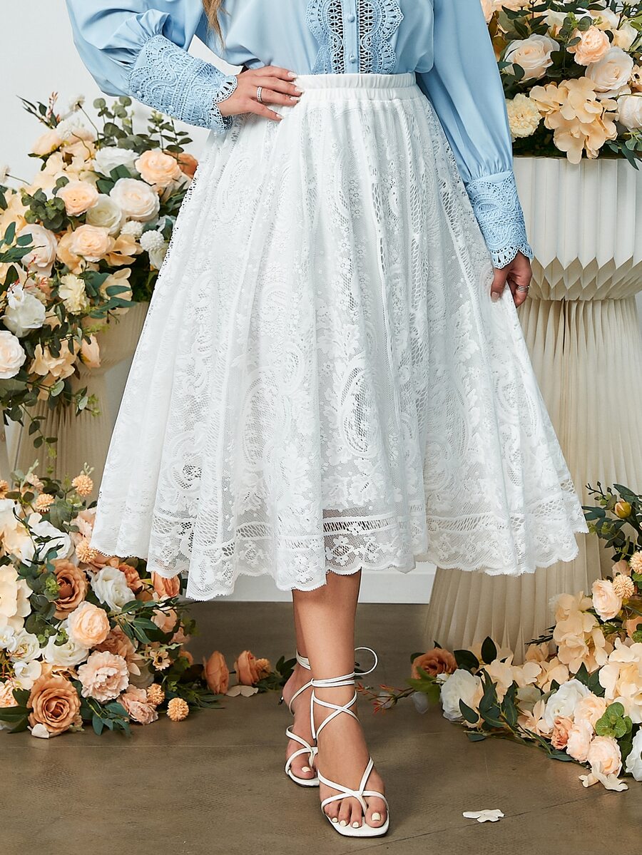 Simplee 大碼高腰蕾絲短裙 - 白色 - 查看 1