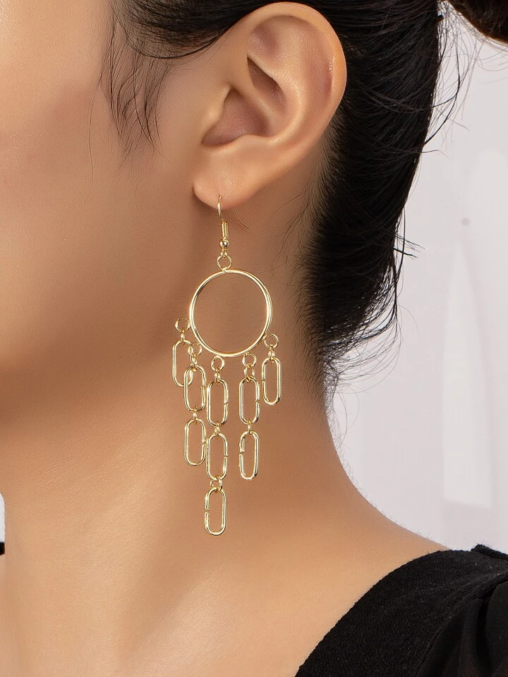 Our Chain Tassel Drop Earrings is such a vibe - ROMWE