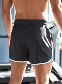 Manfinity Sport Corelite Pantalones cortos deportivos de estilo novio con cordón de cintura y ribete de contraste, pantalones cortos de gimnasio, pantalones de chándal, pantalones cortos negros - Negro - Ver 2